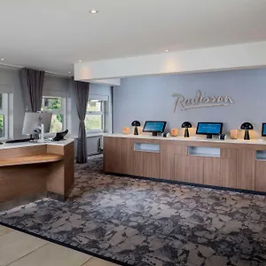 Radisson מלון